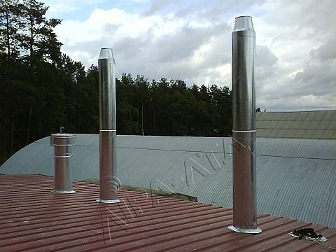 Монтаж димоходу на покрівлі